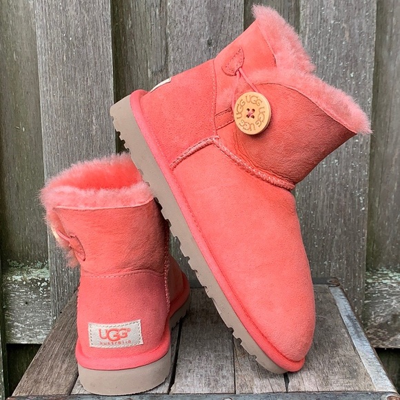 UGG Shoes - UGG Bailey Button Mini Shearling Corral Boots